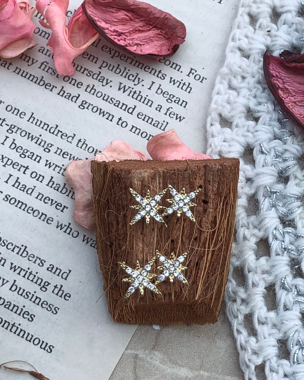 Zebzar Crystal Star Studs