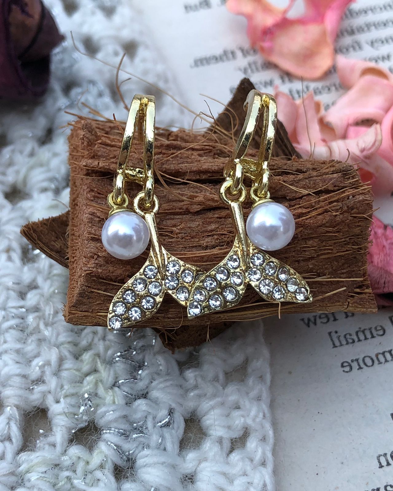 Zebzar Pearl Flutter Earrings