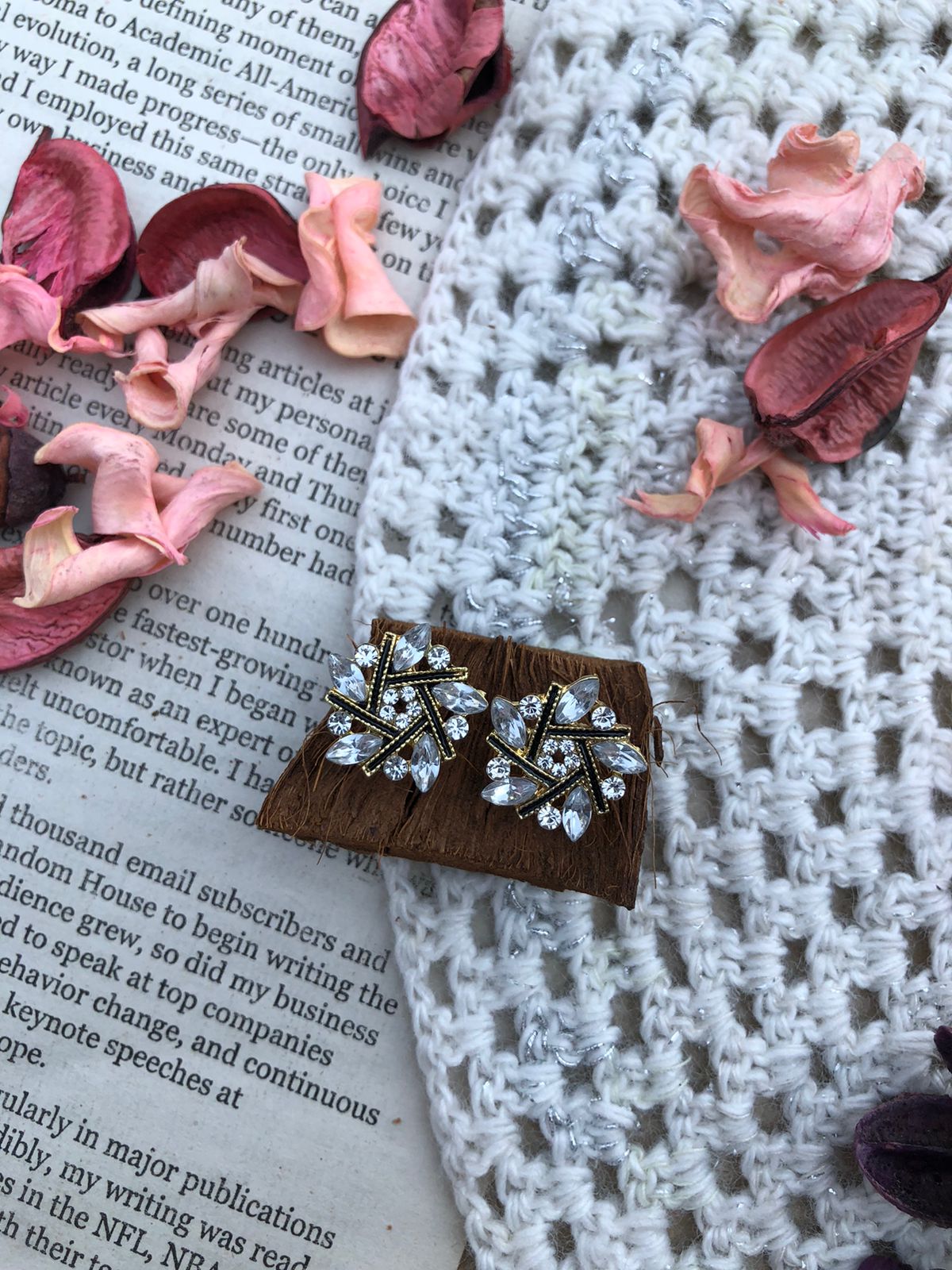 Zebzar Radiant Bloom Studs