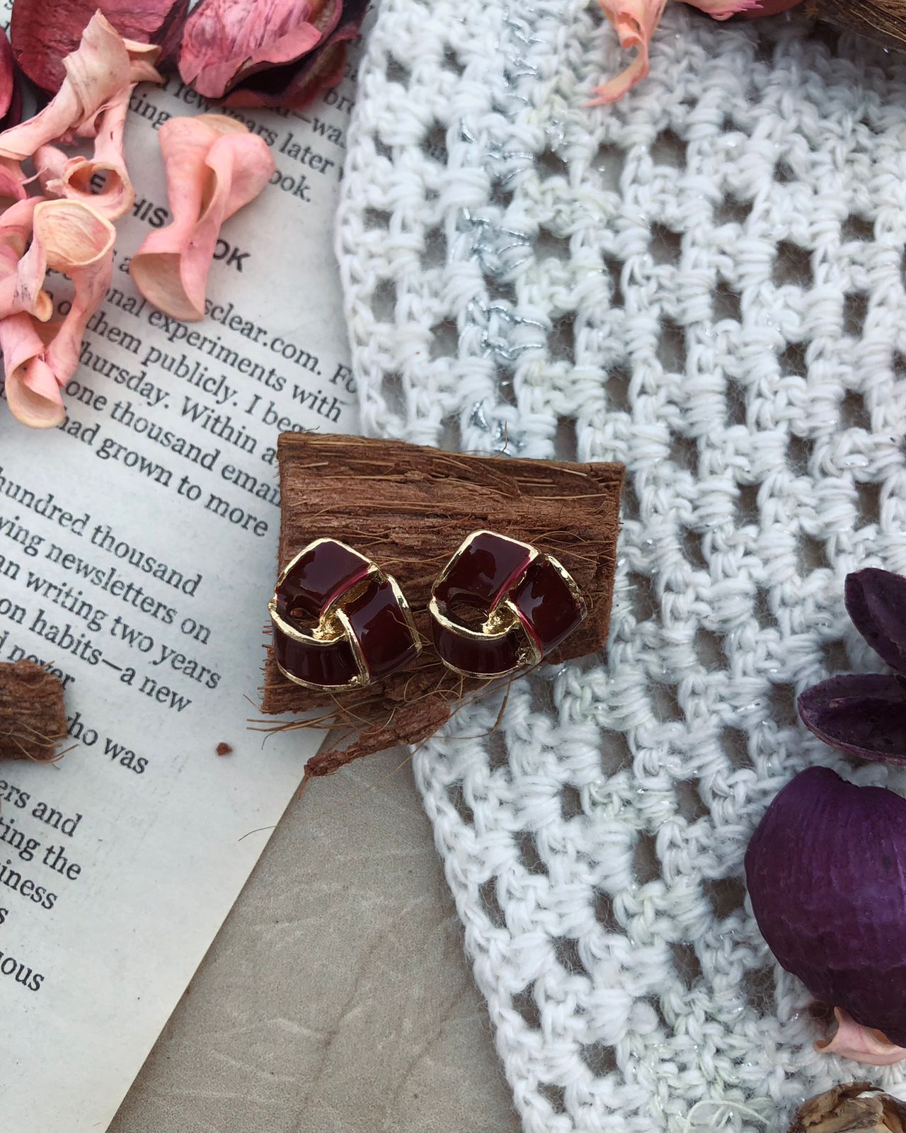 Zebzar Crimson Twist Studs