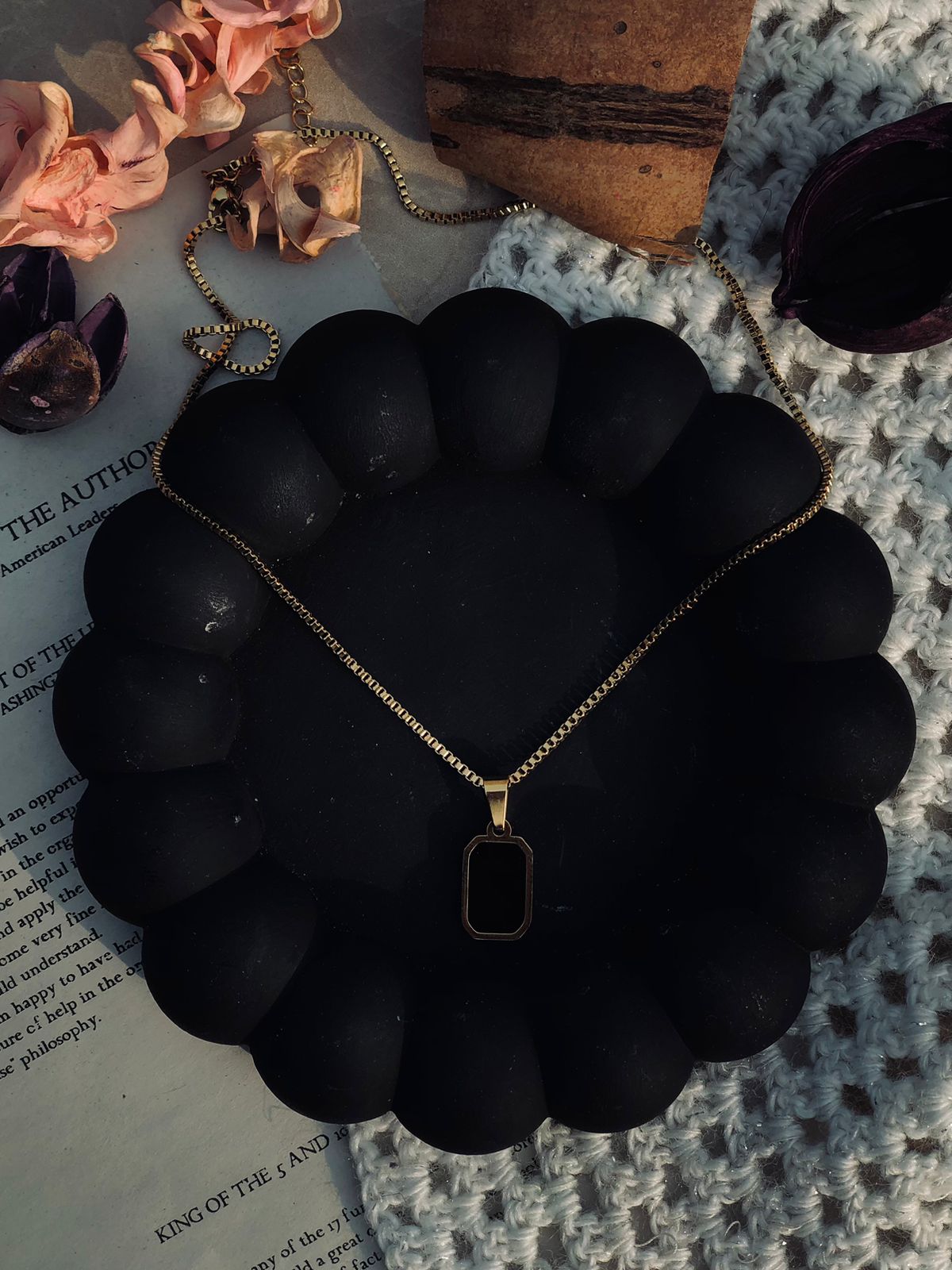 ZEBZAR Duality Locket