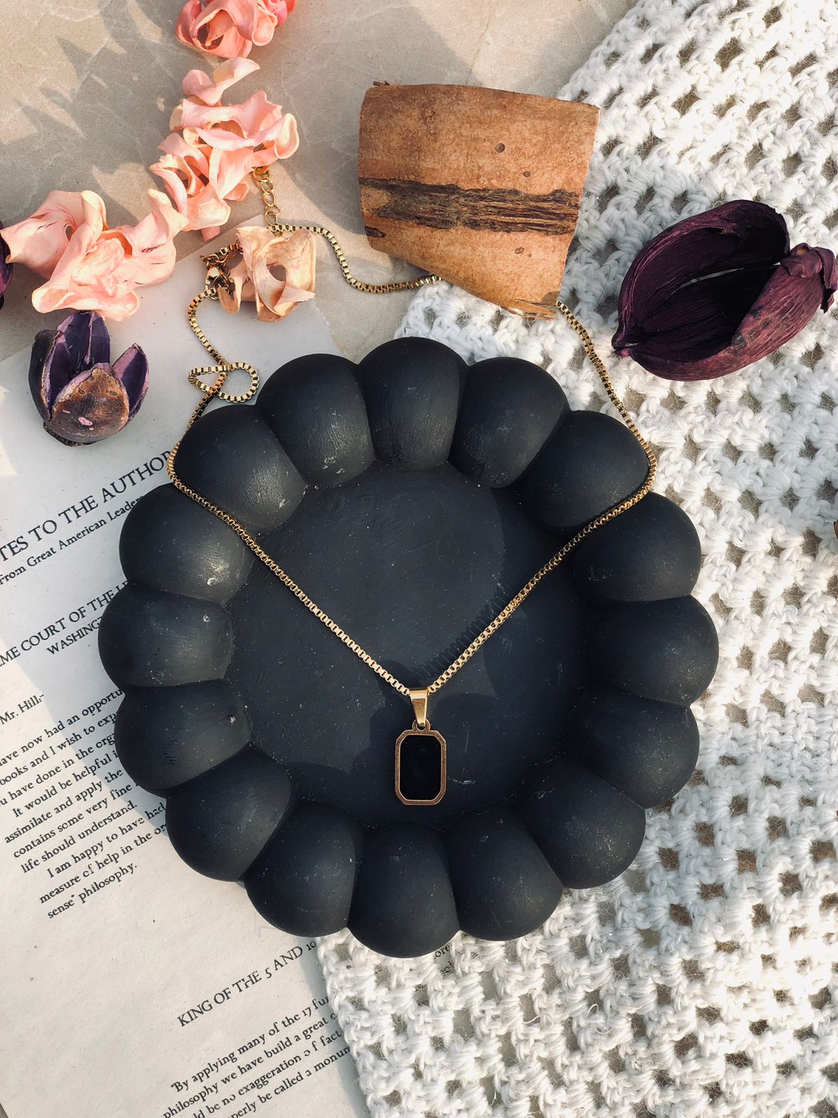 ZEBZAR Duality Locket