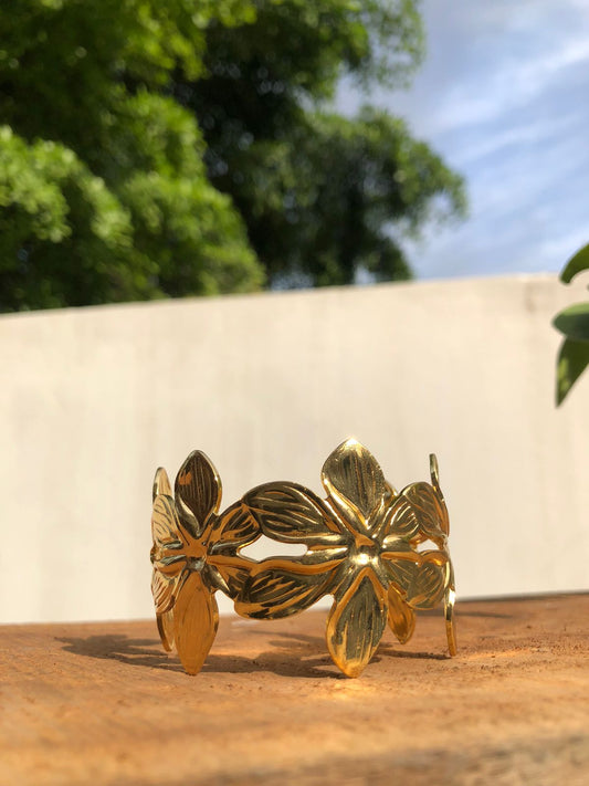 ZEBZAR Golden Blossom Bracelet