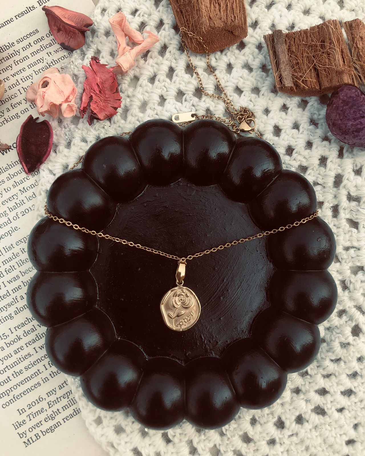 Zebzar Bloom Pendant