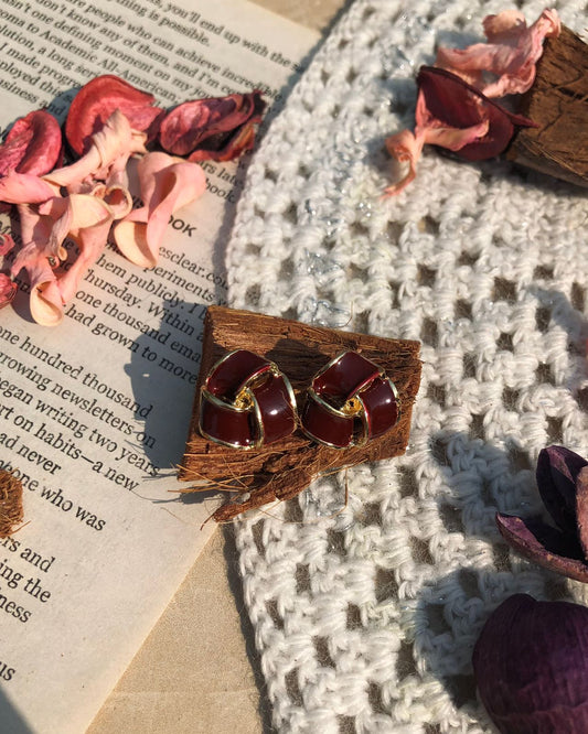 Zebzar Crimson Twist Studs