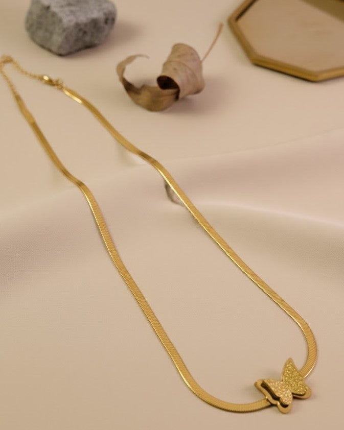 ZEBZAR Golden Flutter Pendant 🦋